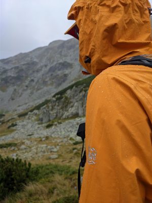 antykat v26.R16 LMC 11TPro 20230919 094216 ⚛️antykat v26.R16 LMC 11TPro.MP  300x400 - Recenzie jacheta Turbat Alay și pantaloni Turbat Cascade